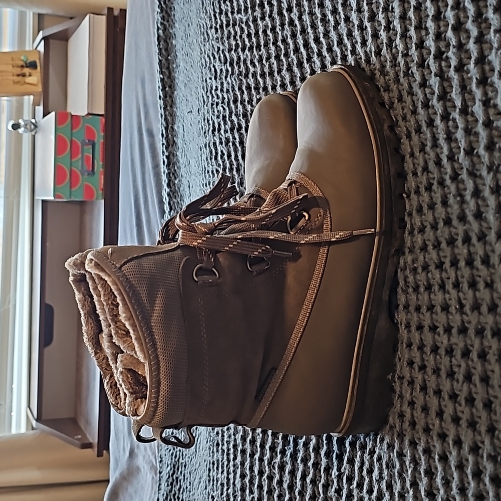 Baretraps Waterproof Scyler Boots